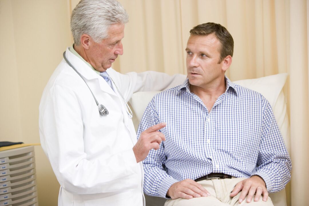 Examinările și consultările cu un medic vor ajuta un bărbat să diagnosticheze și să trateze prostatita în timp util. 